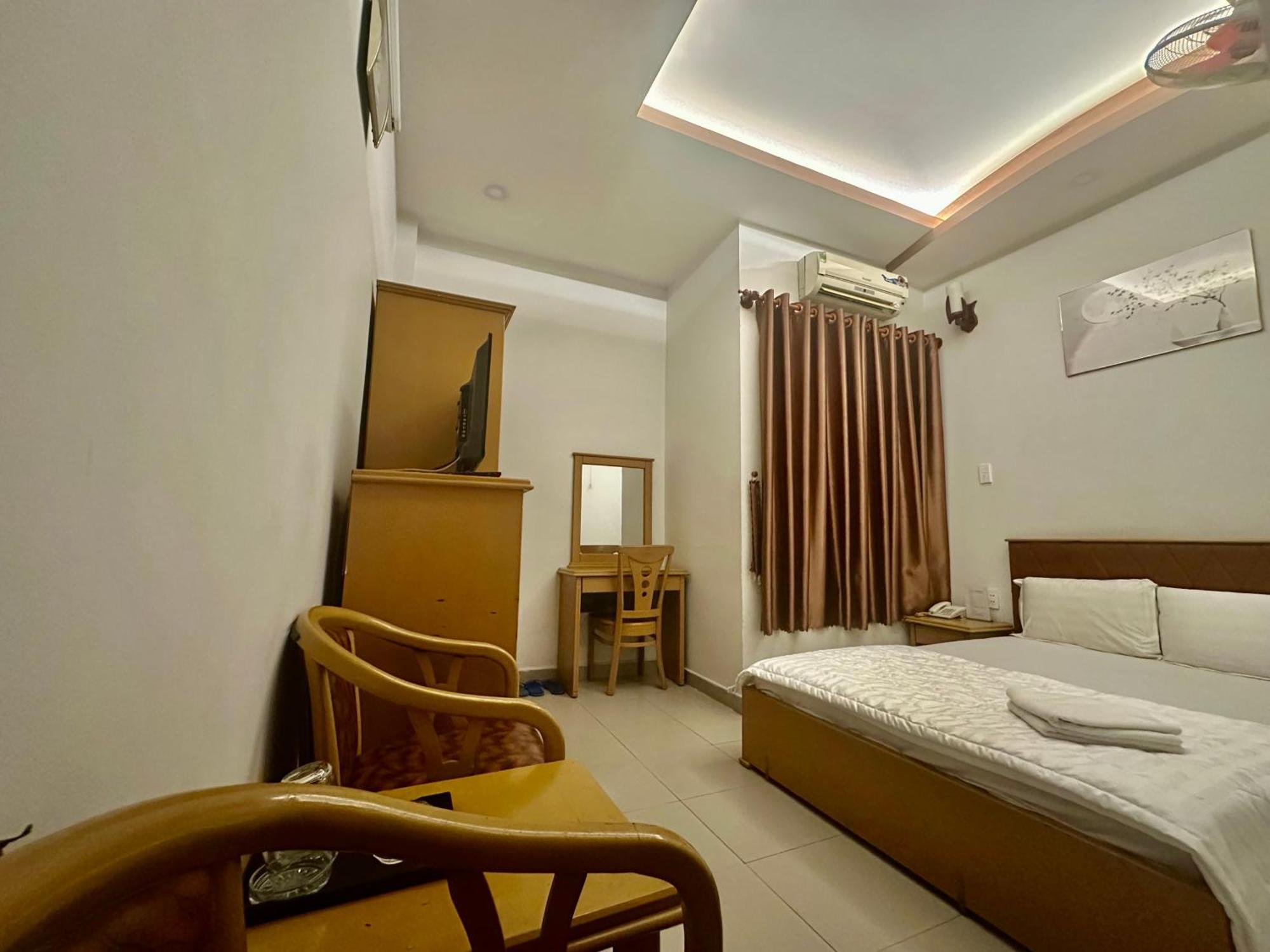 Ngoc Hoa Mai Hotel Ho Chi Minh City Exterior photo